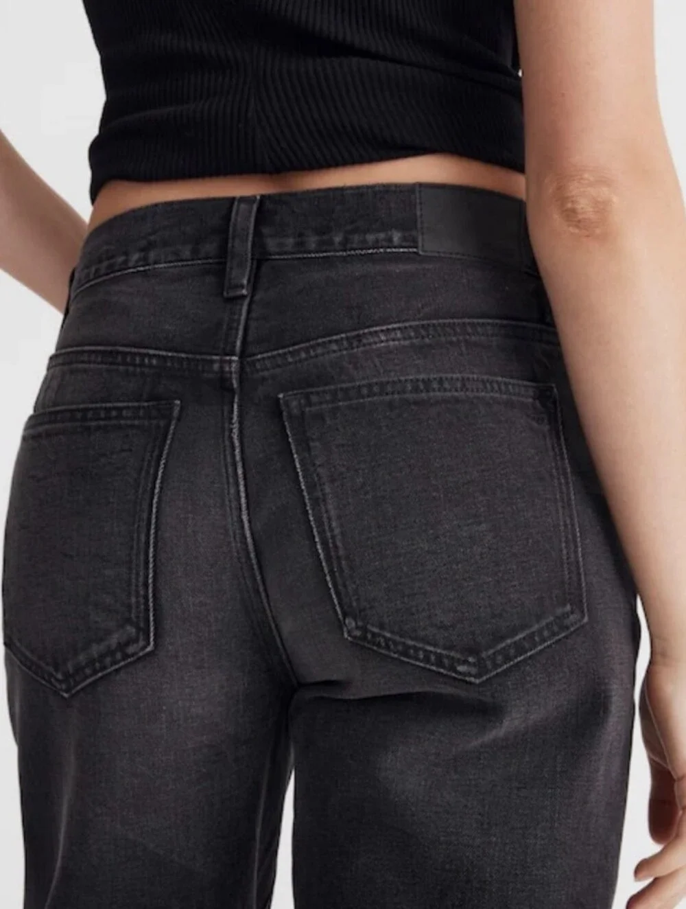 MADEWELL Low Slung Straight Jeans Washed Black Gray 27 runs big Perfect Conditio